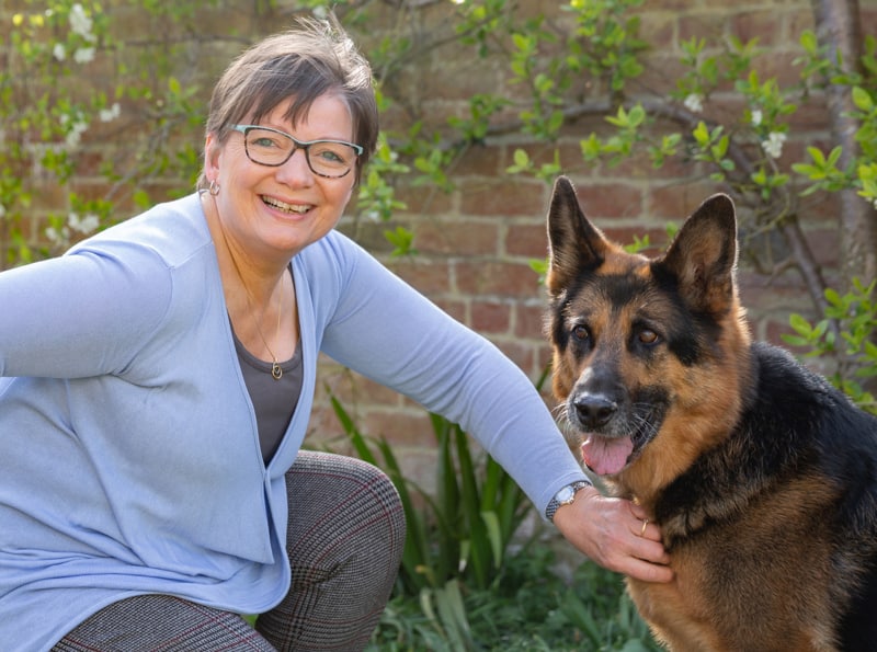 Sue Kewley German Shepherd Dog Trainer Specialist Programme